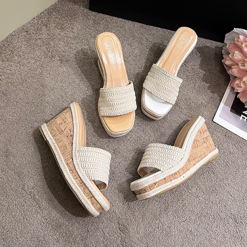 2024 Summer New 9CM High Heel Women's Wedge Sandals Platform Fish Mouth Slippers - Image 4