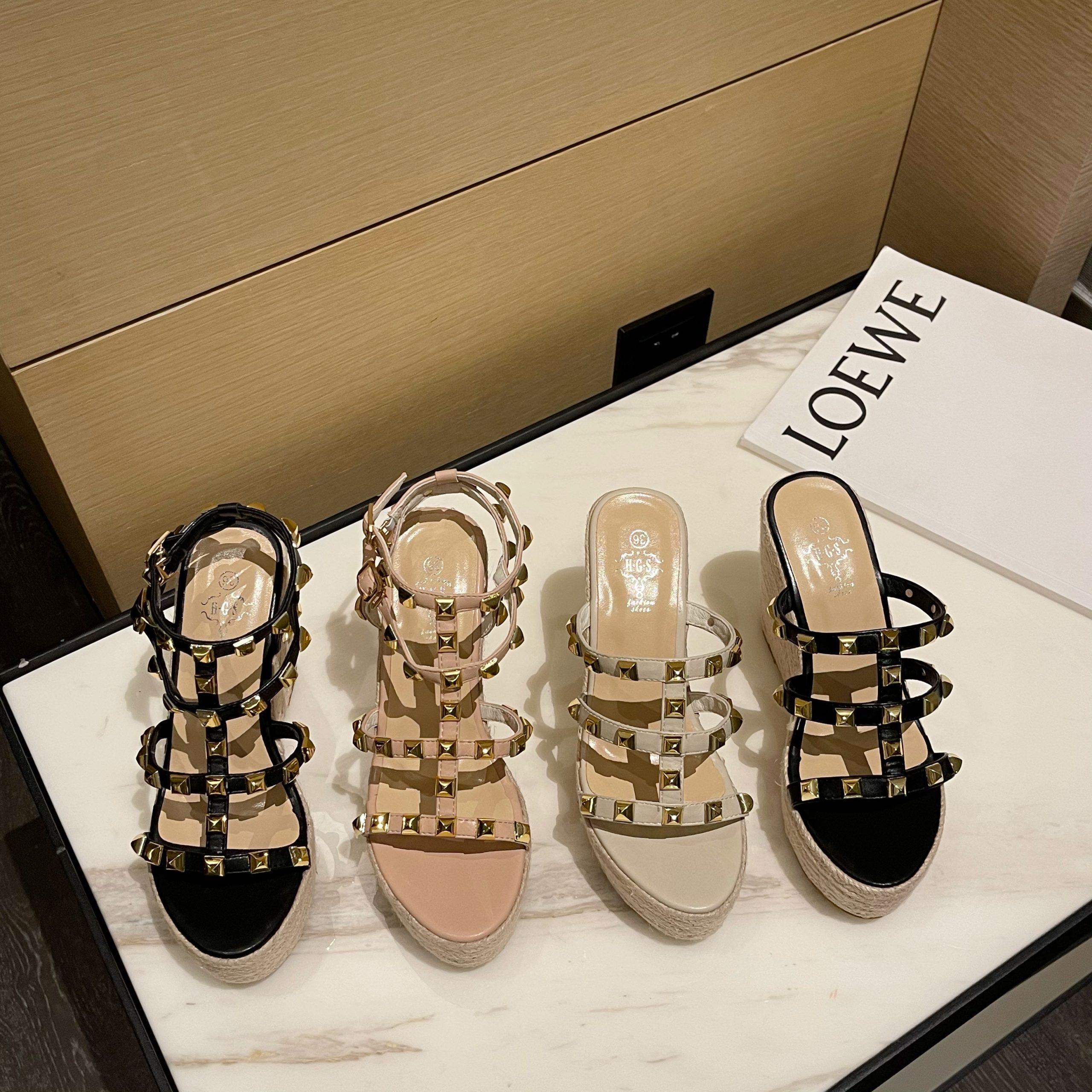 2025 Summer New Rivet High Heel Woven Straw Wedge Open Toe Slippers - Image 4