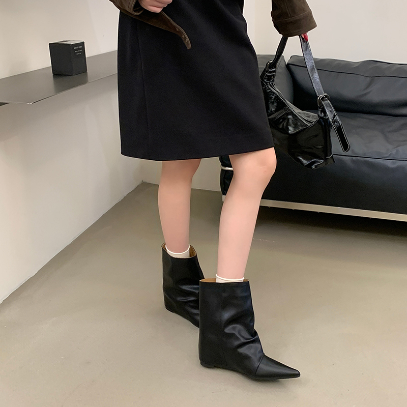 2026 Autumn Winter European American Style Pointed Toe Solid Color Ankle Boots Comfortable Hidden Heel Pull On Short Boots Simple Versatile Wide Shaft Boots - Image 3
