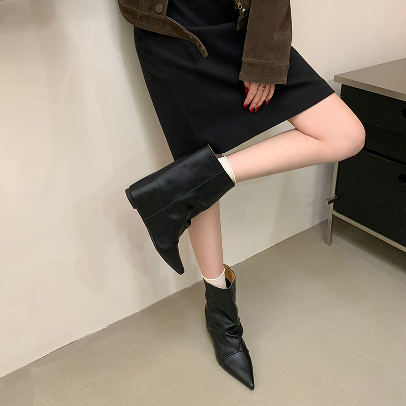 2026 Autumn Winter European American Style Pointed Toe Solid Color Ankle Boots Comfortable Hidden Heel Pull On Short Boots Simple Versatile Wide Shaft Boots - Image 4
