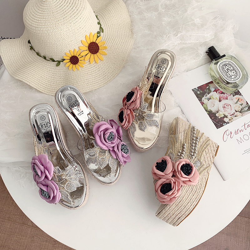 2026 New Summer Beach Sweet Flower Wedge Heel Platform Slippers 34-42 - Image 3